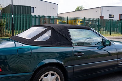 Lot 36 - 1996 Mercedes-Benz SL 320