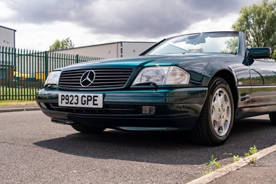 Lot 36 - 1996 Mercedes-Benz SL 320
