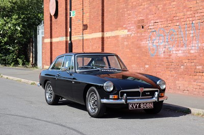 Lot 122 - 1974 MG B GT V8