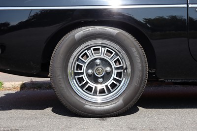 Lot 122 - 1974 MG B GT V8