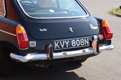 Lot 122 - 1974 MG B GT V8