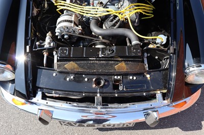 Lot 122 - 1974 MG B GT V8