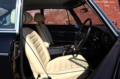 Lot 122 - 1974 MG B GT V8