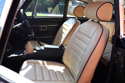 Lot 122 - 1974 MG B GT V8