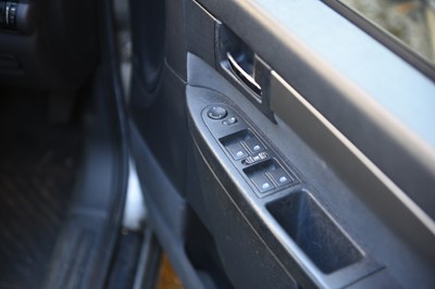 Lot 132 - 2003 Vauxhall Omega MV6 Estate