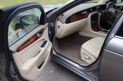 Lot 94 - 2009 Jaguar XJ Executive TDVI