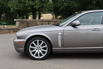 Lot 94 - 2009 Jaguar XJ Executive TDVI