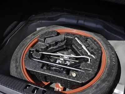 Lot 31 - 2013 Jaguar XKR 5.0 Convertible