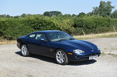 Lot 119 - 1999 Jaguar XK8 4.0 Coupe