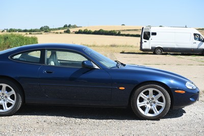 Lot 119 - 1999 Jaguar XK8 4.0 Coupe