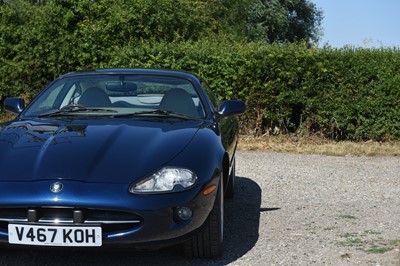 Lot 119 - 1999 Jaguar XK8 4.0 Coupe
