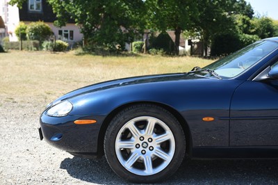 Lot 119 - 1999 Jaguar XK8 4.0 Coupe