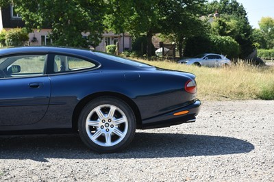 Lot 119 - 1999 Jaguar XK8 4.0 Coupe