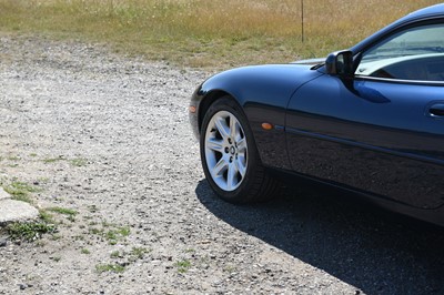 Lot 119 - 1999 Jaguar XK8 4.0 Coupe