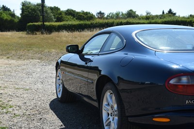 Lot 119 - 1999 Jaguar XK8 4.0 Coupe