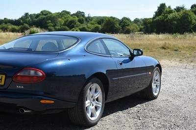 Lot 119 - 1999 Jaguar XK8 4.0 Coupe