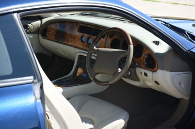 Lot 119 - 1999 Jaguar XK8 4.0 Coupe