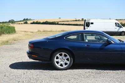 Lot 119 - 1999 Jaguar XK8 4.0 Coupe