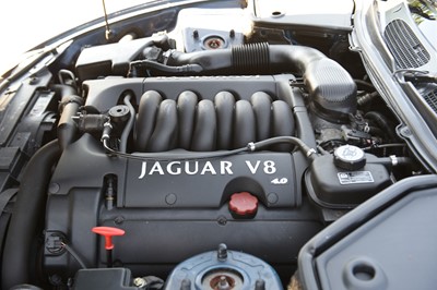 Lot 119 - 1999 Jaguar XK8 4.0 Coupe