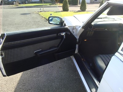 Lot 75 - 1988 Mercedes-Benz 420 SL