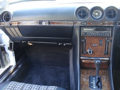 Lot 75 - 1988 Mercedes-Benz 420 SL