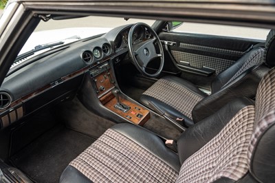Lot 75 - 1988 Mercedes-Benz 420 SL