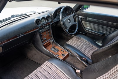 Lot 75 - 1988 Mercedes-Benz 420 SL