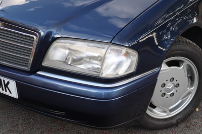 Lot 52 - 1994 Mercedes-Benz C250D