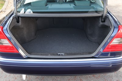 Lot 52 - 1994 Mercedes-Benz C250D