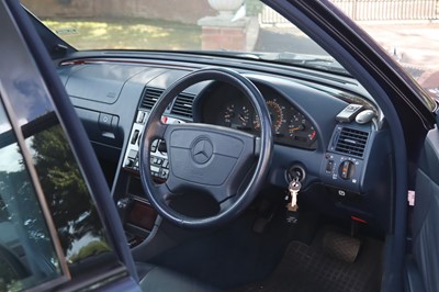 Lot 52 - 1994 Mercedes-Benz C250D