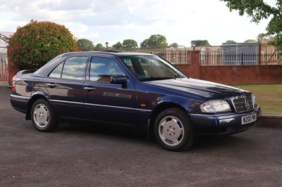 Lot 52 - 1994 Mercedes-Benz C250D