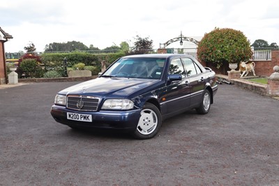 Lot 52 - 1994 Mercedes-Benz C250D