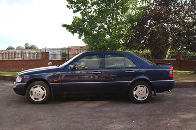 Lot 52 - 1994 Mercedes-Benz C250D