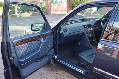 Lot 52 - 1994 Mercedes-Benz C250D