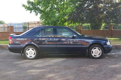 Lot 52 - 1994 Mercedes-Benz C250D