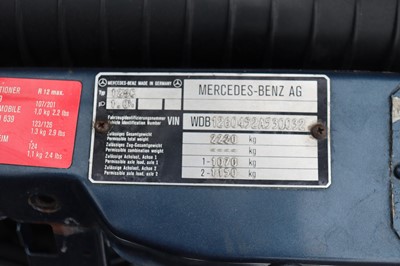 Lot 79 - 1990 Mercedes-Benz 560 SEC