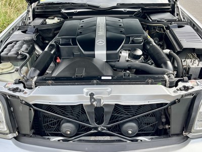 Lot 32 - 1999 Mercedes-Benz SL 320