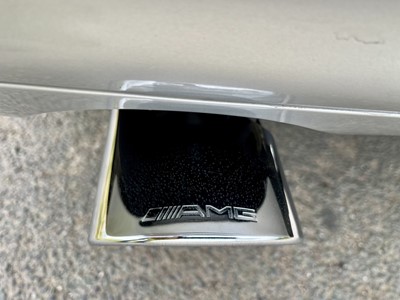 Lot 32 - 1999 Mercedes-Benz SL 320