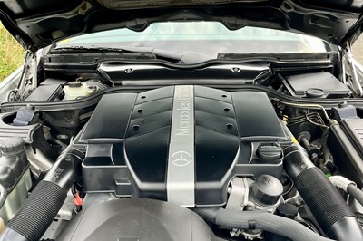 Lot 32 - 1999 Mercedes-Benz SL 320