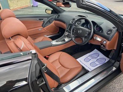 Lot 69 - 2007 Mercedes-Benz SL 350
