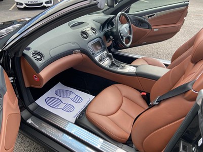 Lot 69 - 2007 Mercedes-Benz SL 350