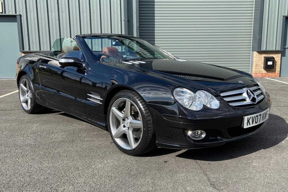 Lot 69 - 2007 Mercedes-Benz SL 350
