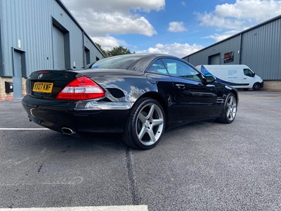 Lot 69 - 2007 Mercedes-Benz SL 350