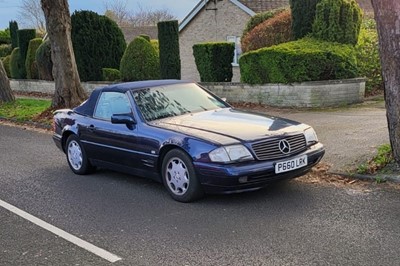 Lot 46 - 1996 Mercedes-Benz SL 320