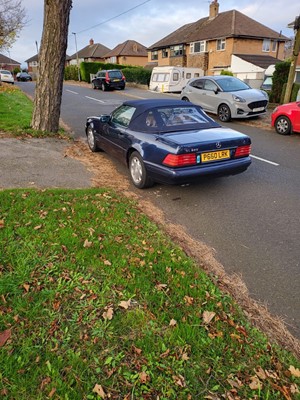 Lot 46 - 1996 Mercedes-Benz SL 320