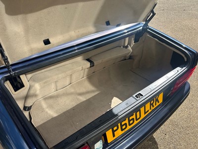 Lot 46 - 1996 Mercedes-Benz SL 320
