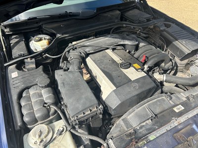 Lot 46 - 1996 Mercedes-Benz SL 320