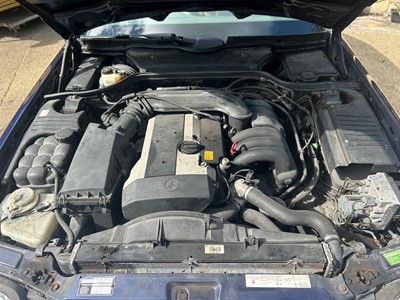 Lot 46 - 1996 Mercedes-Benz SL 320