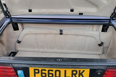 Lot 46 - 1996 Mercedes-Benz SL 320