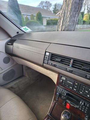Lot 46 - 1996 Mercedes-Benz SL 320
